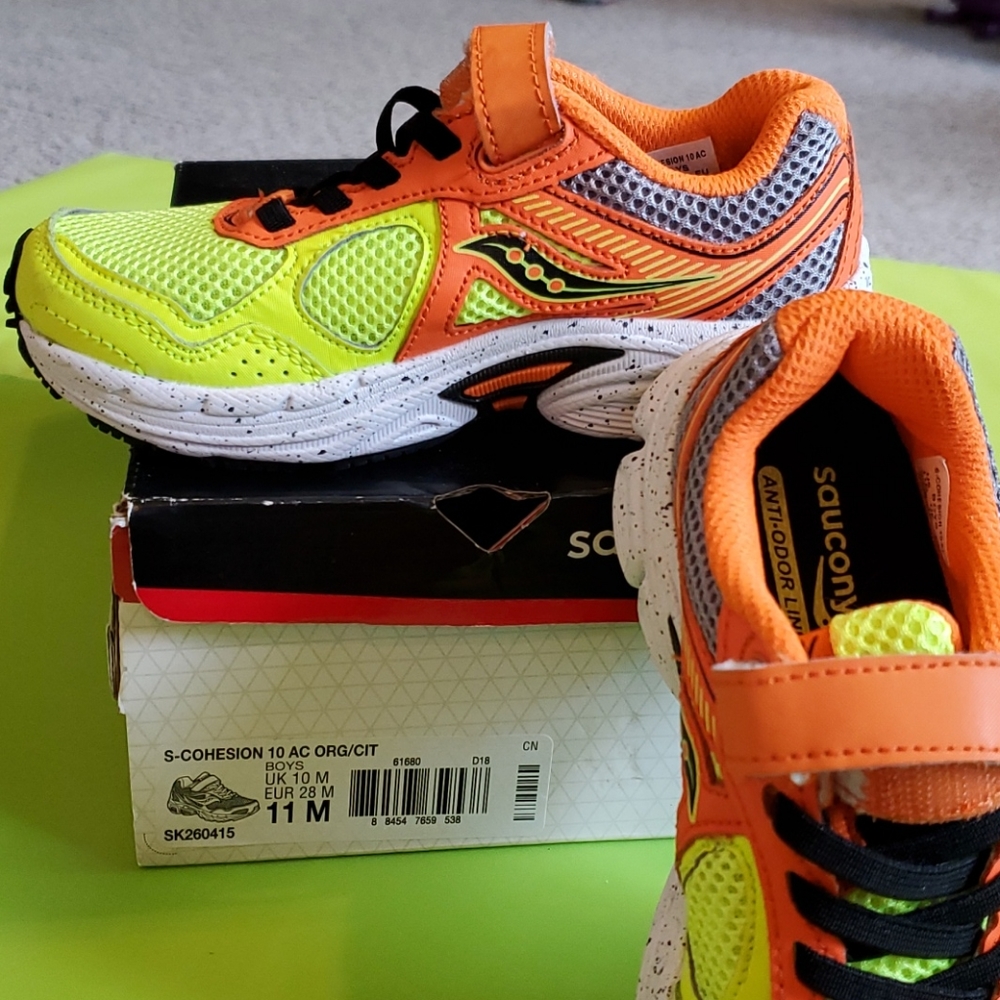 SAUCONY BOYS  SHOES